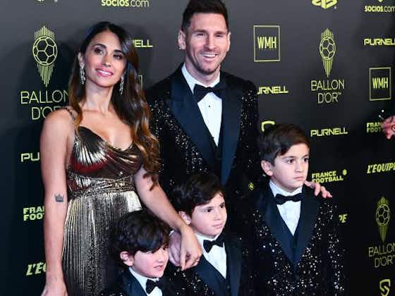 Image de l'article :FC Barcelone, PSG : Antonella Roccuzzo, Madame Messi, prend position dans le divorce Piqué – Shakira !