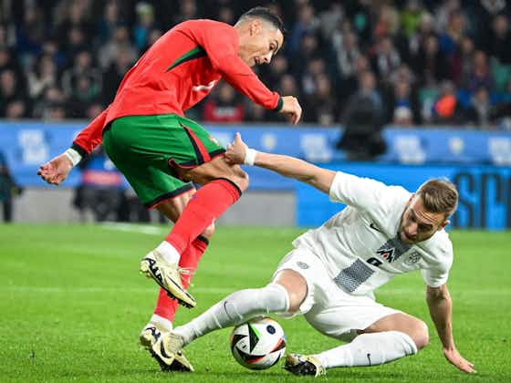 Imagem do artigo:Na volta de Cristiano Ronaldo, Portugal perde da Eslovênia e vê fim de série invicta