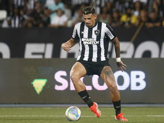 Imagem do artigo:Lesionado, Tiquinho Soares desfalca Botafogo no clássico contra o Flamengo