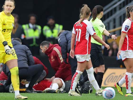 Imagem do artigo:Jogadora do Arsenal desmaia em campo durante final da Copa da Inglaterra