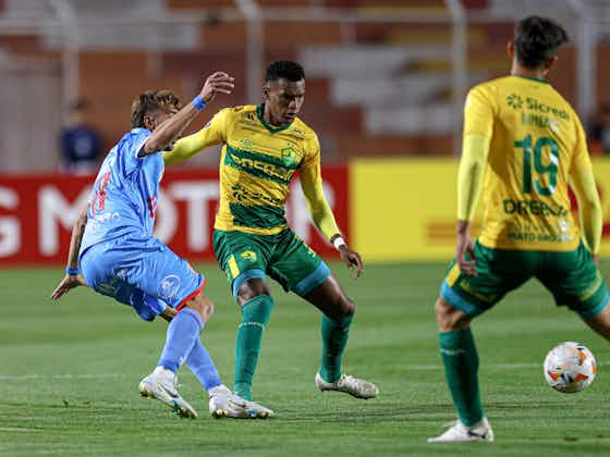 Imagem do artigo:Clayson é expulso no final, e Cuiabá empata com Deportivo Garcilaso pela Sul-Americana