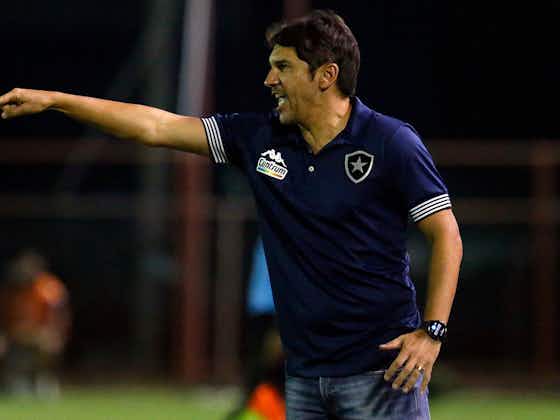 Imagem do artigo:Ex-Botafogo, Lúcio Flávio assume o comando da Aparecidense