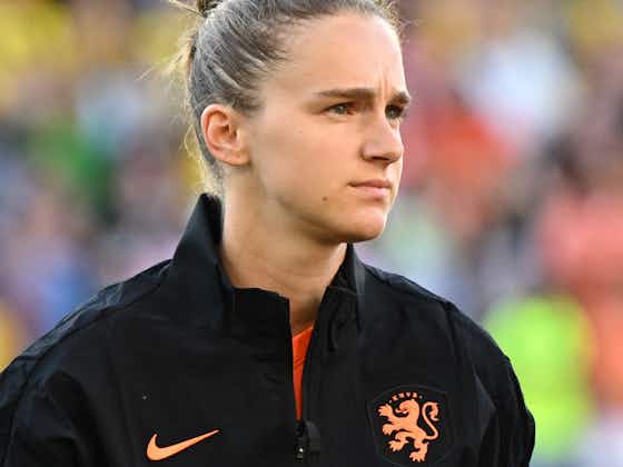 Imagem do artigo:Estrela da Holanda na Eurocopa feminina testa positivo para covid-19
