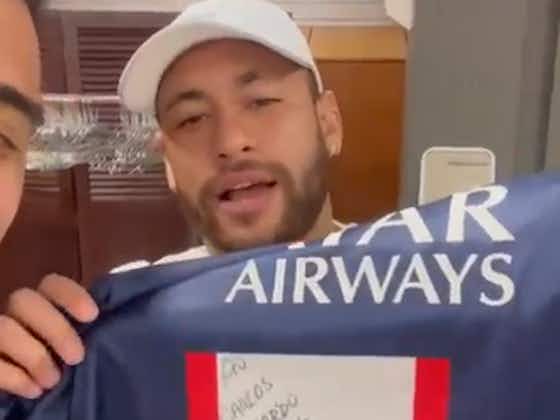 Imagem do artigo:Artilheiro do Santos, Marcos Leonardo ganha camisa do PSG autografada por Neymar