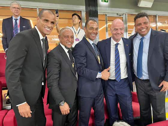 Imagem do artigo:Pentacampeões, Rivaldo, Roberto Carlos, Cafu e Ronaldo vibram com goleada do Brasil