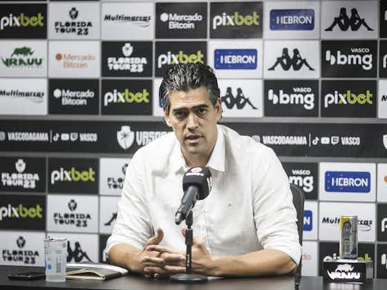 Imagem do artigo:Diretor-executivo do Vasco confirma ofertas de renovação para Nenê e Alex Teixeira