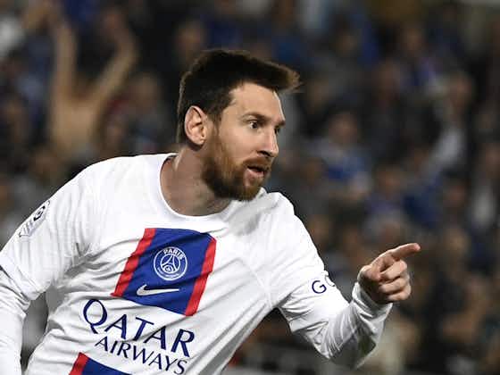 Imagem do artigo:Campeão francês, Messi iguala Daniel Alves como jogador com mais títulos na história