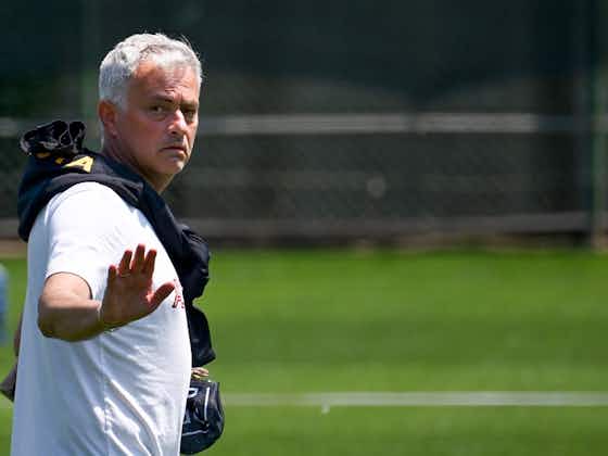 Imagem do artigo:Lorenzo Pellegrini despista sobre futuro de Mourinho: “Fica entre nós”