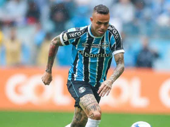 Imagem do artigo:Grêmio confirma a saída de 5 jogadores: ex-corintiano Luan está na lista