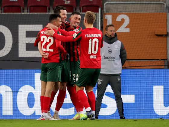 Immagine dell'articolo:Augsburg-Francoforte 1-1: due rigori negati dall’arbitro dopo l’intervento del VAR