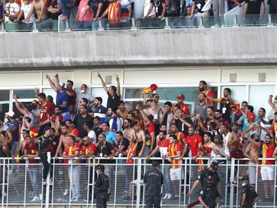Image de l'article :Tunisie, Algérie : incidents violents et incendie lors du match Espérance de Tunis – JS Kabylie !