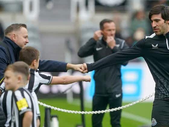 Image de l'article :Le beau geste des supporters de Newcastle pour Sandro Tonali
