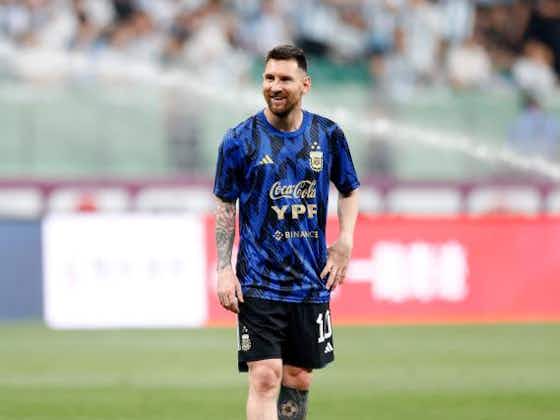 Image de l'article :Argentine : Dybala donne des nouvelles de Lionel Messi 