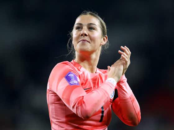 Article image:Arsenal cool Mary Earps interest as PSG lead race for Lionesses goalkeeper