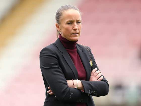 Article image:Chelsea: Casey Stoney withdraws from race to succeed Emma Hayes