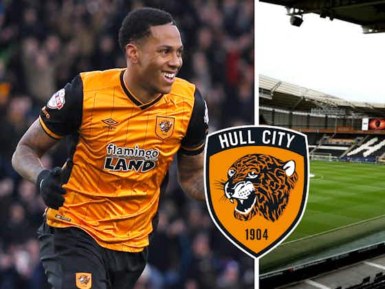 Article image:How much did Abel Hernandez used to earn a week at Hull City?