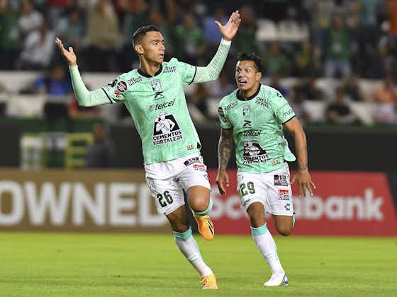 Article image:Club Leon’s Fidel Ambriz claims Young Player Award