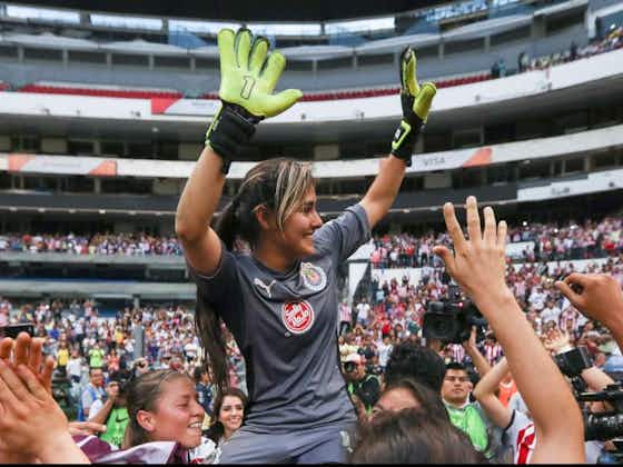 Imagen del artículo:¿Cómo le va a Chivas Femenil cuando juega El Clásico de México en el Azteca?