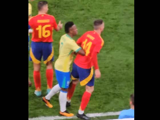 Imagen del artículo:(VIDEO) Vinicius agrede a Laporte en el España vs. Brasil