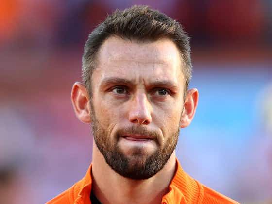 Article image:Manchester United look to Stefan de Vrij to bolster defence
