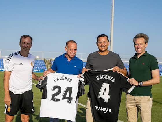 Article image:Valencia CF and Real Zaragoza pay homage to Fernando Cáceres