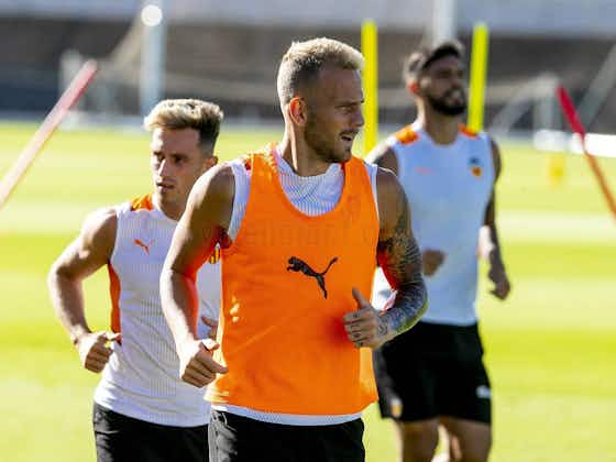 Article image:Last training before Sevilla FC-Valencia CF 💪🦇
