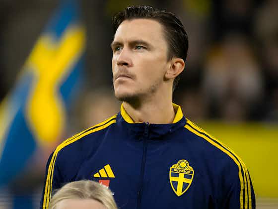 Imagem do artigo:Jogador da Seleção Sueca desmaia em casa e é internado com doença cerebral