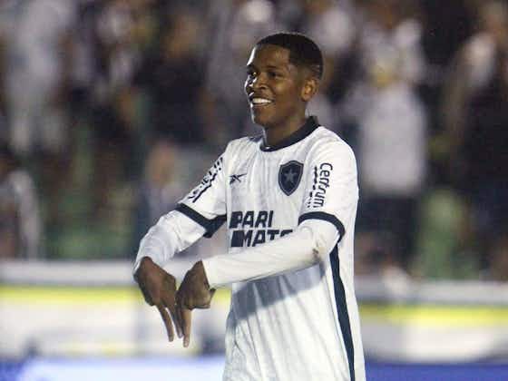 Imagem do artigo:Yarlen explica comemoração e diz querer fazer mais gols pelo Botafogo