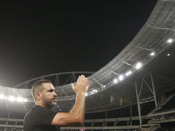 Imagem do artigo:Artur Jorge valoriza apoio da torcida do Botafogo em vitória: “Nos acolheu”