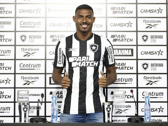 Imagem do artigo:Botafogo inscreve Cuiabano no Brasileirão e lateral deve ser relacionado para clássico