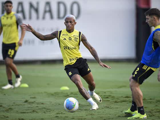 Imagem do artigo:Wesley retorna aos treinos e deve ser relacionado para enfrentar o São Paulo