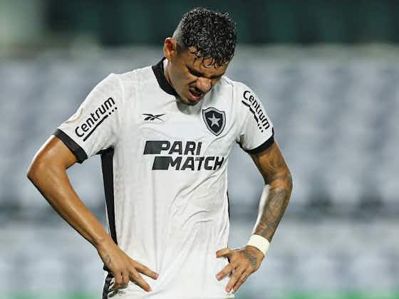 Imagem do artigo:Veja quais jogos Tiquinho Soares ficará sem atuar pelo Botafogo, após lesão