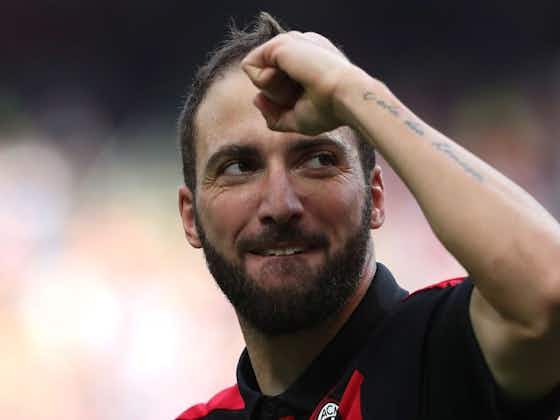Article image:Chelsea in talks with Juventus and Milan over Higuaín loan deal