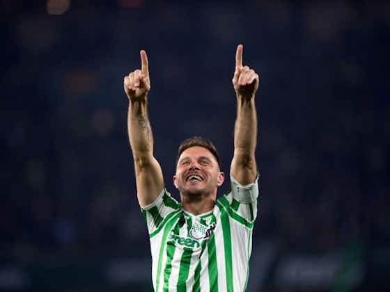 Article image:🎥 Real Betis score bizarre goal against Valencia