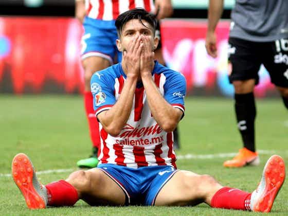 Article image:Oribe Peralta may not remain at Chivas next season