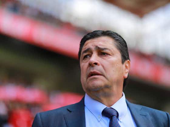 Article image:Luis Fernando Tena set to remain Chivas manager for the 2020 Clausura