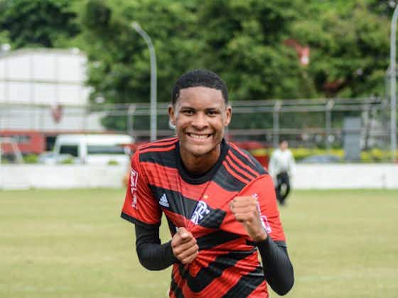 Article image:🎥 Flamengo academy star Caio Roque inspired by Marcelo