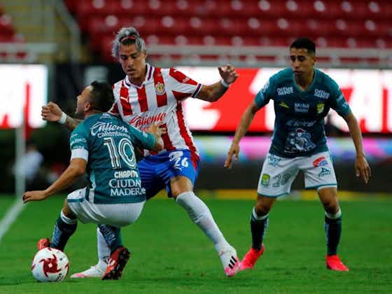 Article image:Chivas say Cristian Calderón remained conscious after collision
