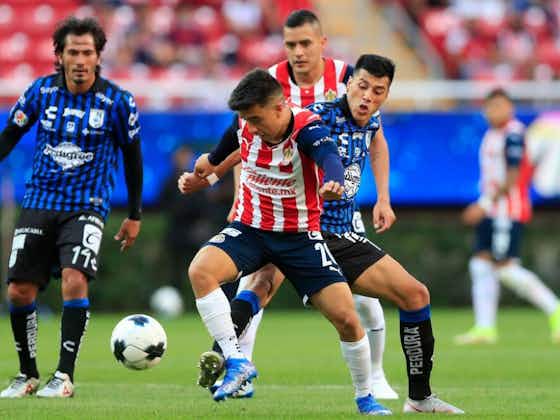 Article image:🇲🇽 Chivas frustrated as early goal helps Querétaro secure point