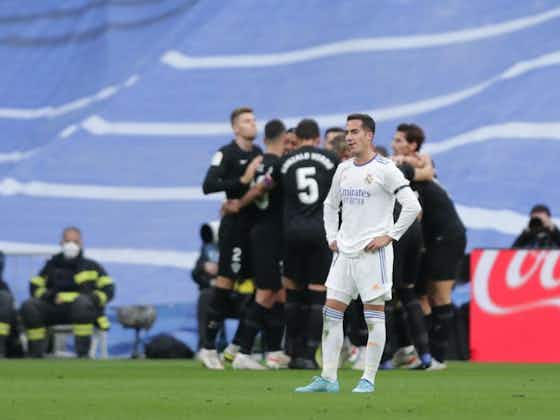 Article image:🇪🇸 Benzema misses penalty and goes off injured as Elche hold Real Madrid
