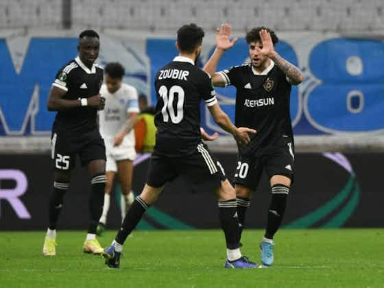 Article image:📸 Qarabag boss tells ref to rule out goal after striker handles it in 😳