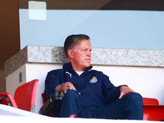 Article image:Chivas face key contract decisions ahead of Apertura