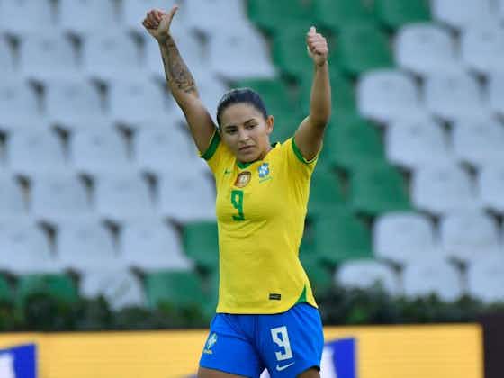 Article image:Arsenal-linked Debinha completes NWSL move, Gunners recall striker