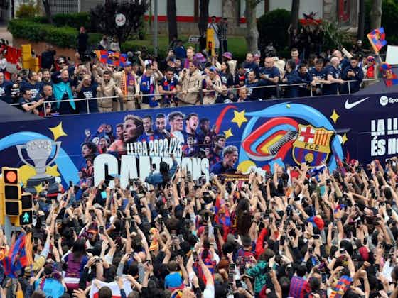 Article image:📸 Barcelona in party mood as men's and women's teams celebrate titles 🎉