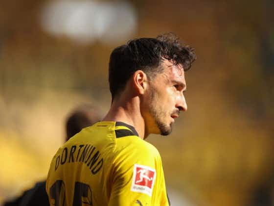 Article image:Mats Hummels signs one year contract extension at Dortmund