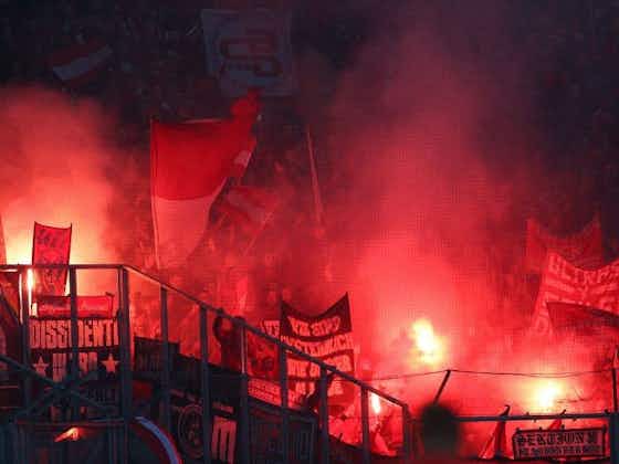 Artikelbild:Eberl fordert: Fans sollen gegen Pyrotechnik vorgehen