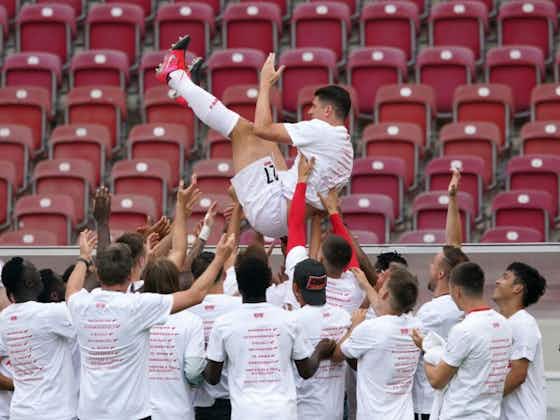 Artikelbild:🎥 Dieser VfB-Fan hat Mario Gómez bei FIFA die letzte Ehre erwiesen