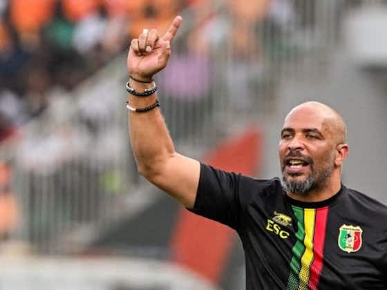 Artikelbild:🔥🤣 Er ist on fire! Mali-Trainer braucht Abkühlung nach Afrika-Cup-Krimi