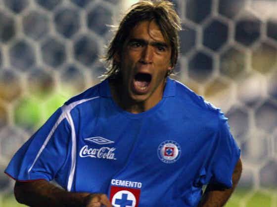 Imagen del artículo:Cruz Azul goleó a Pumas en el Apertura 2005