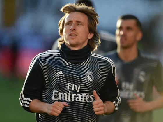Imagen del artículo:El Balón de Oro vale por una temporada más para Modric